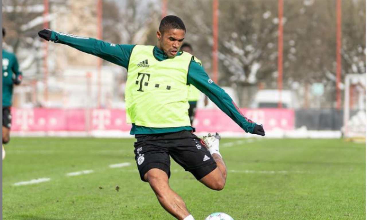 douglas costa