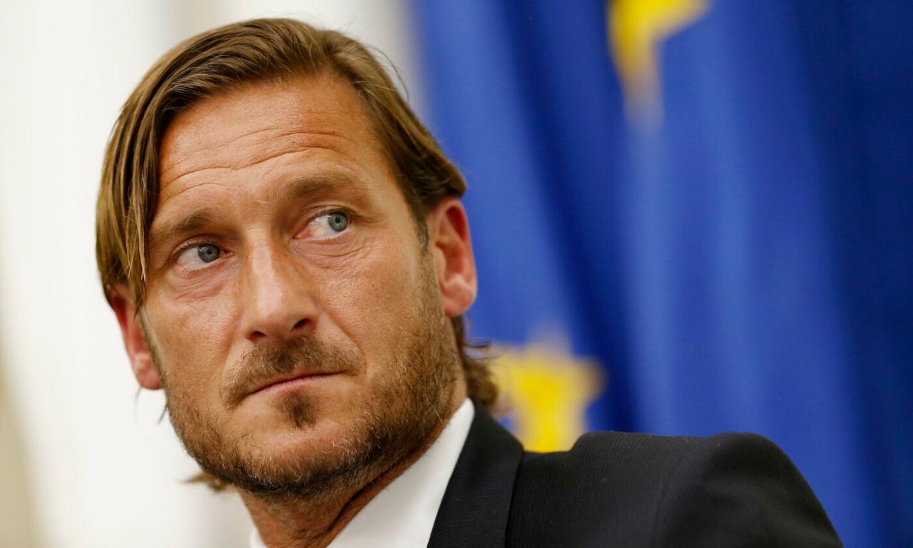 Totti Roma contratto