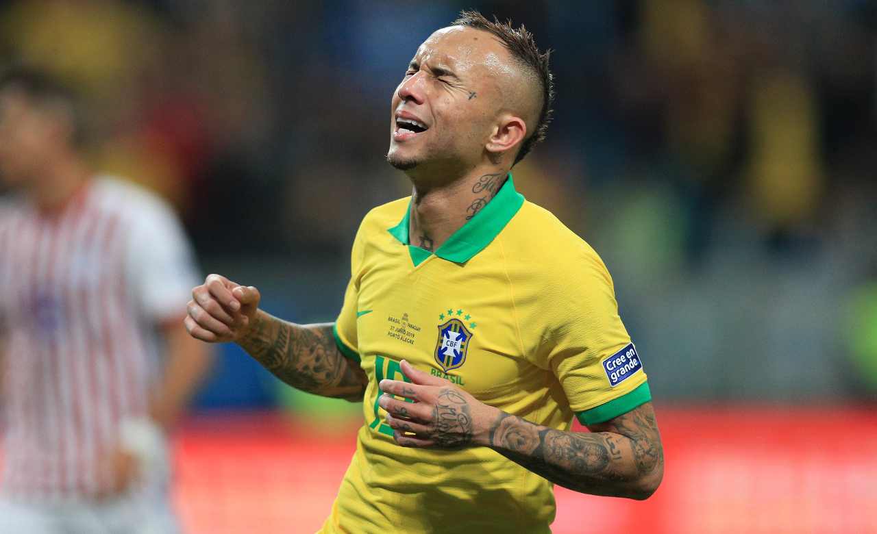 Everton Soares