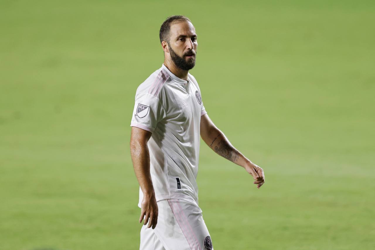 Calciomercato, Higuain indosserà la 10 dell'Inter Miami