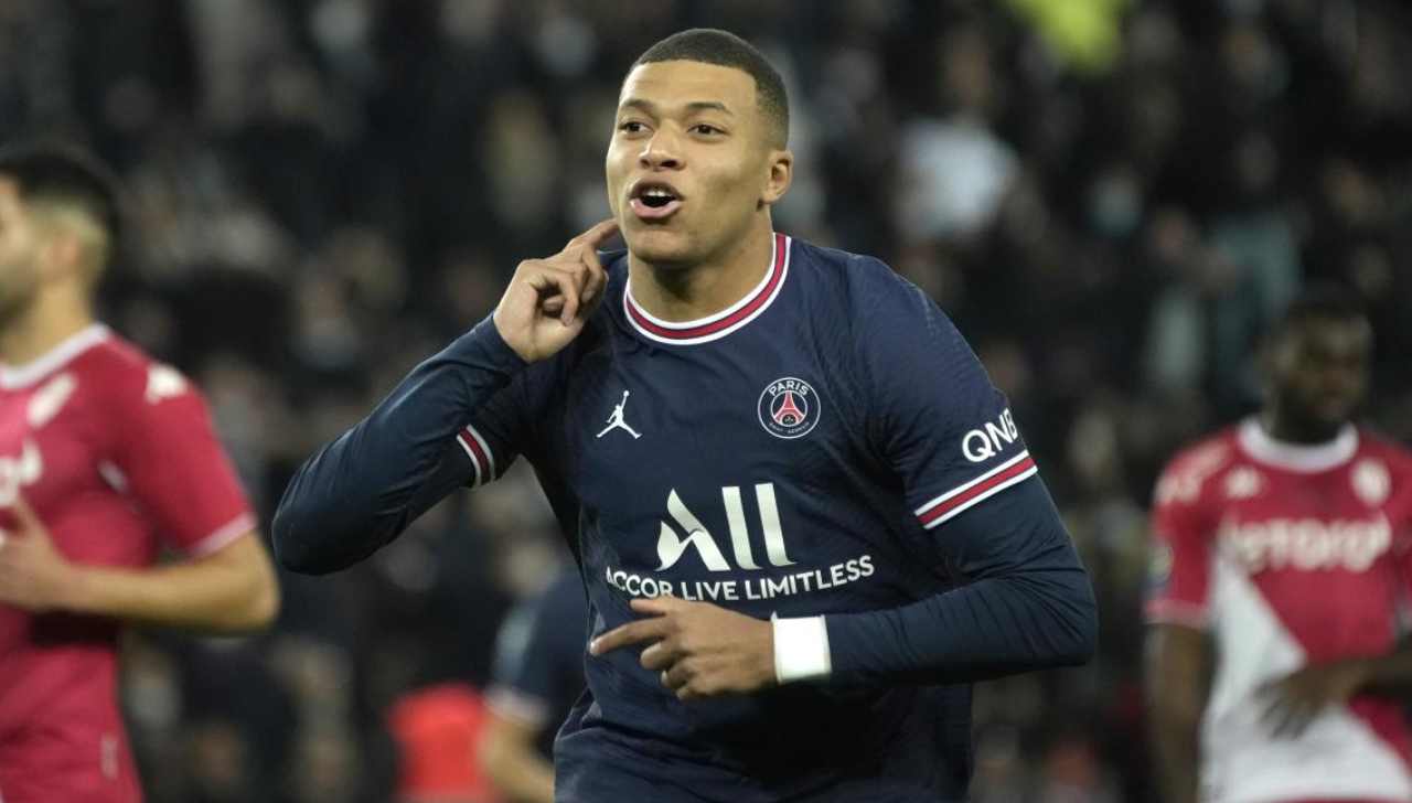 mbappe psg rinnovo