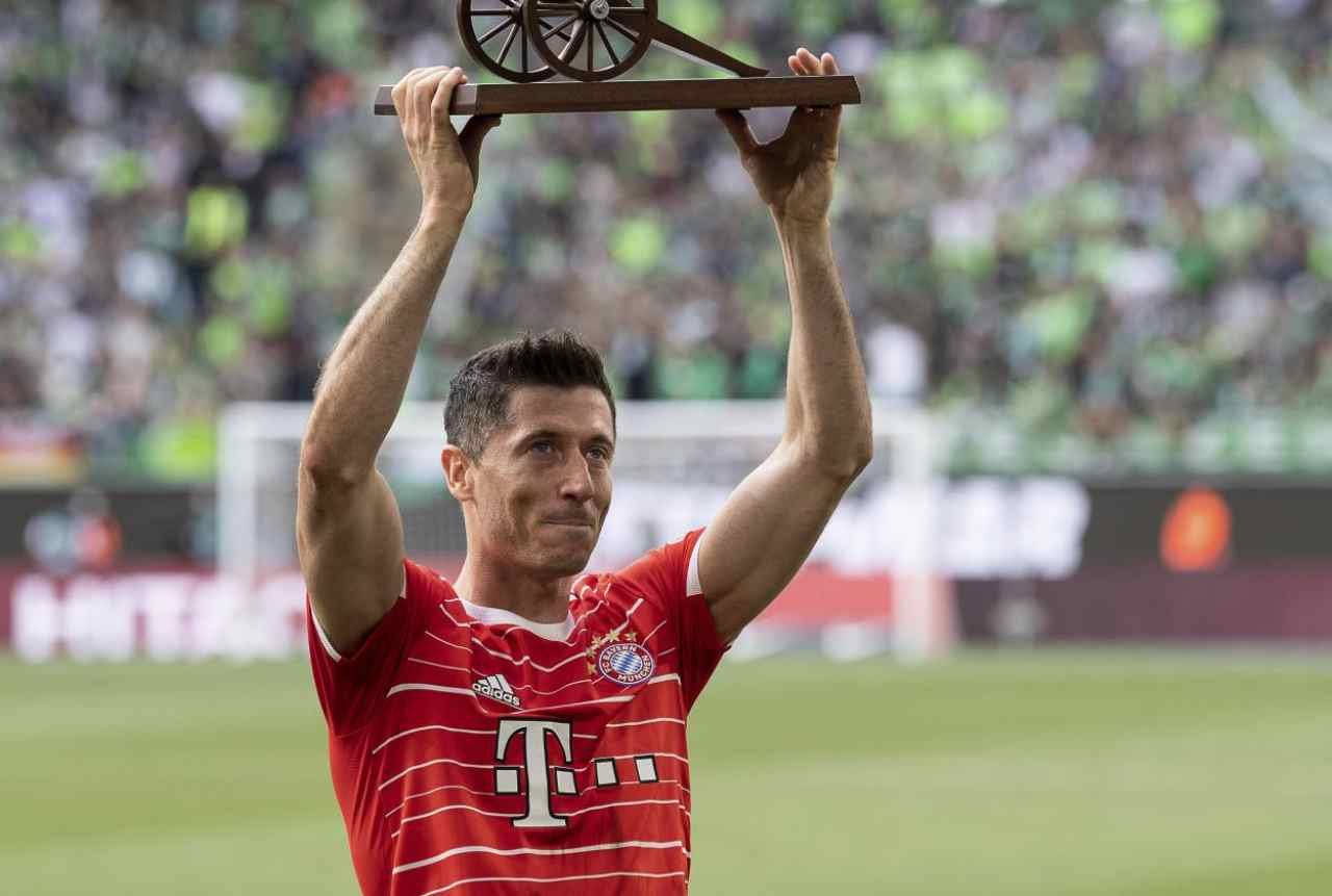 Calciomercato Barcellona Lewandowski (La Presse)