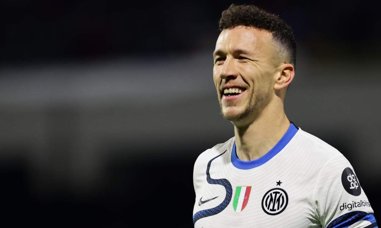 Perisic Juventus Inter tifosi