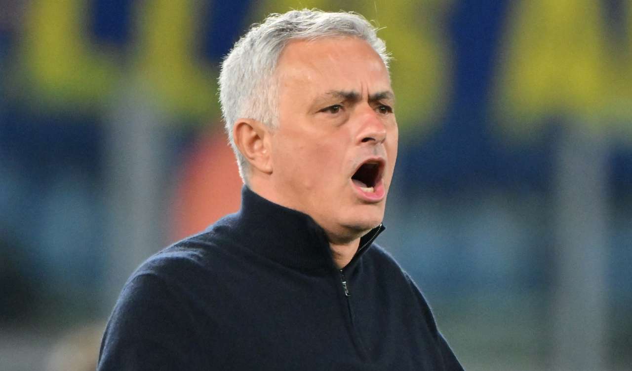 Roma Feyenoord Mourinho tifsoi pullman