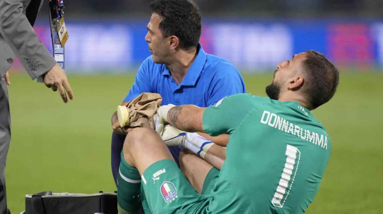 Donnarumma infortunio tempi recupero