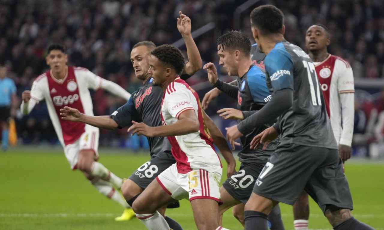 Ajax Napoli maglie spogliatoi