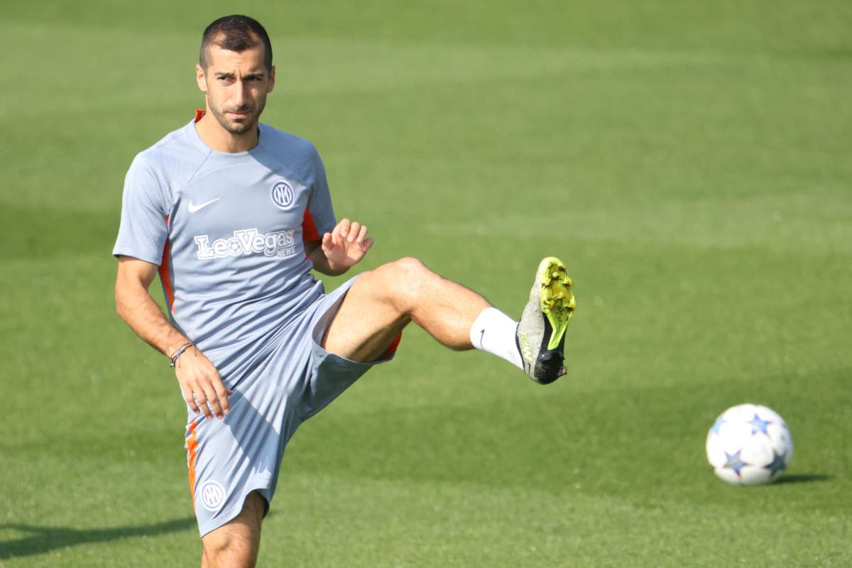 Mkhitaryan via dall'Inter