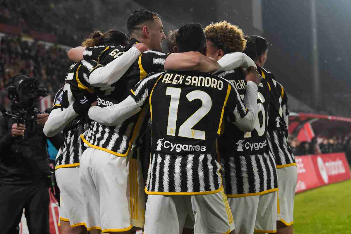 Juventus, vittoria a Monza nel finale e interisti su tutte le furie