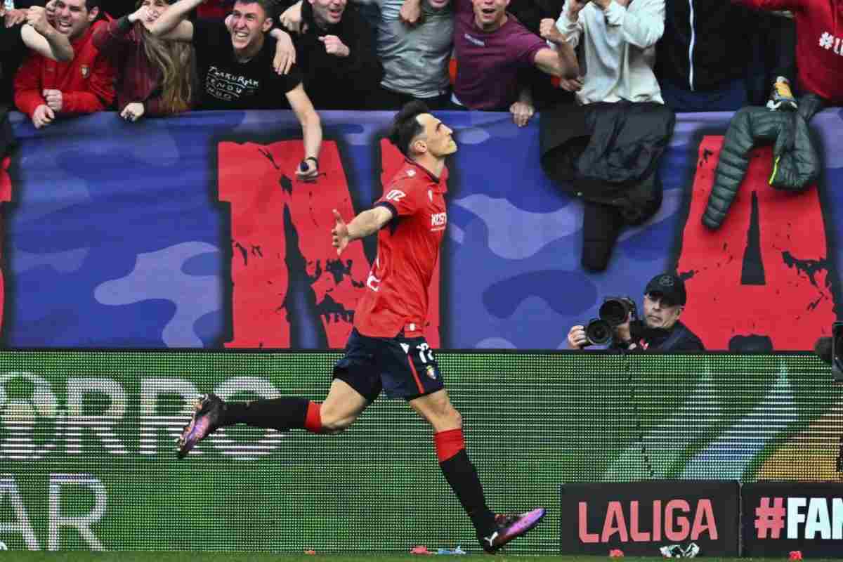 Ante Budimir esulta coi tifosi