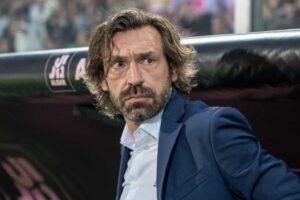 Andrea Pirlo in panchina