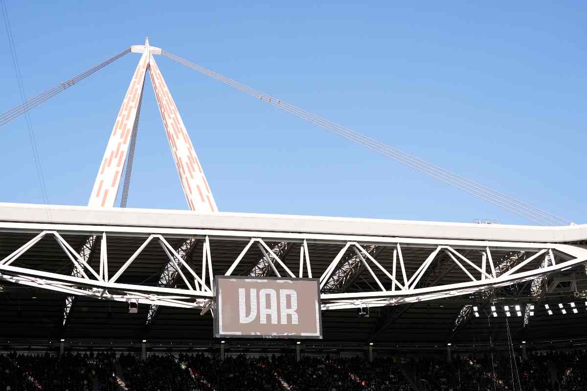 var allianz stadium