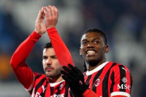 Theo Hernandez e Rafael Leao